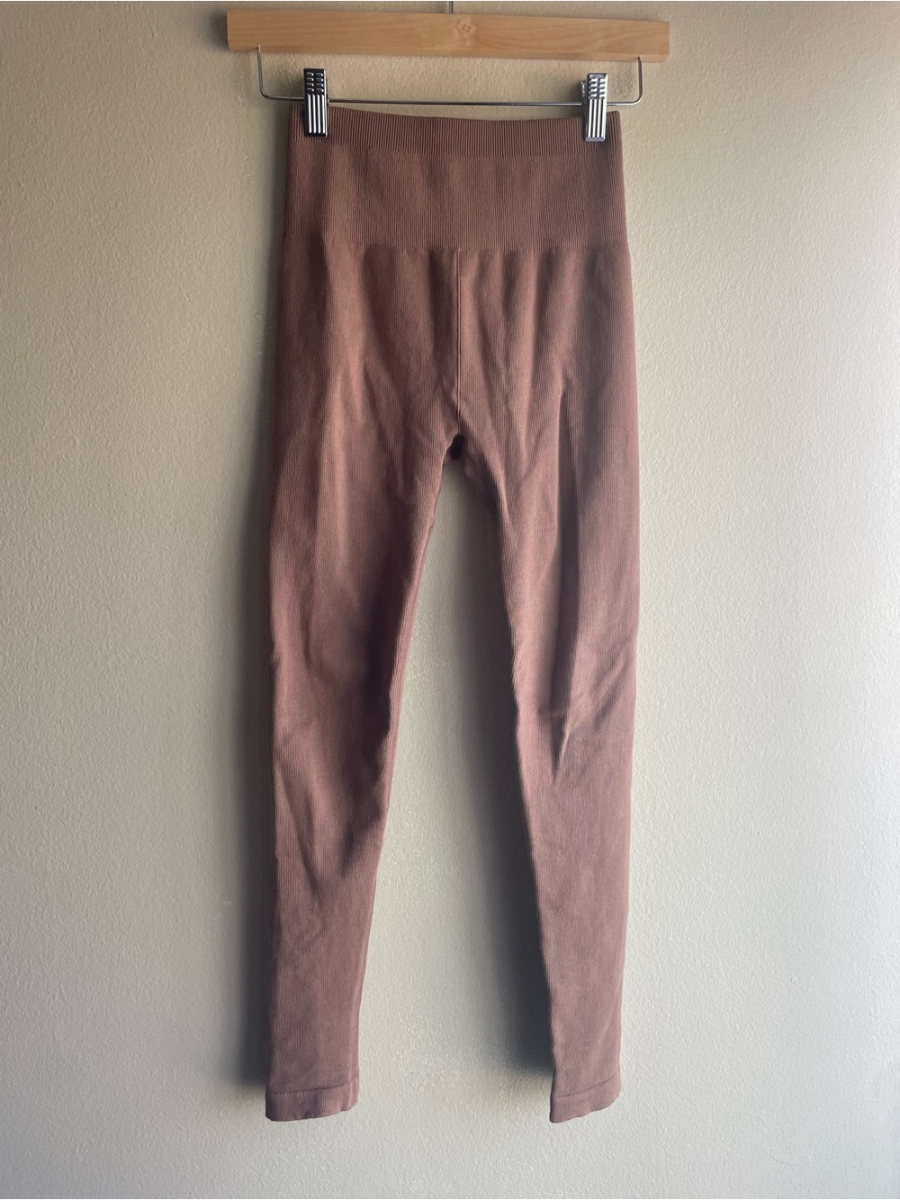 Everlane High-Waisted Mauve Tan Leggings XS
